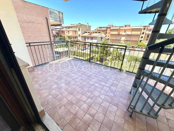 appartamento in vendita a Roma in zona Prima Porta