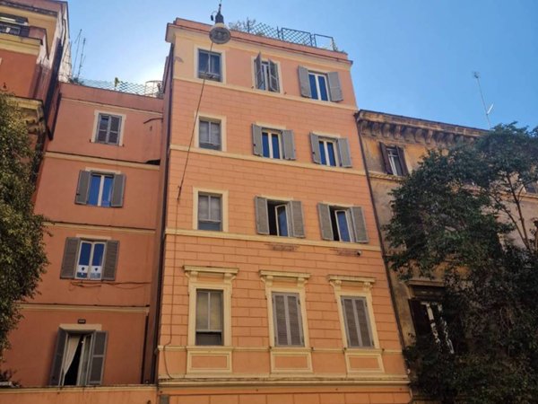 appartamento in vendita a Roma in zona Esquilino