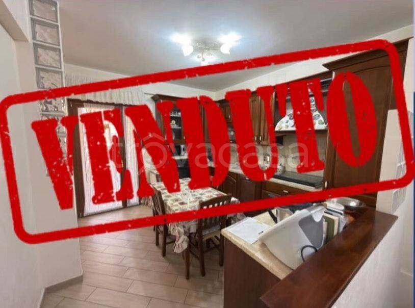 appartamento in vendita a Roma in zona Torre Maura