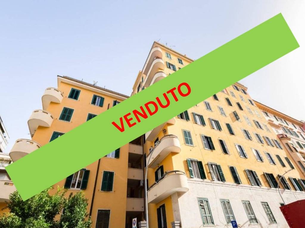 appartamento in vendita a Roma in zona Tuscolano