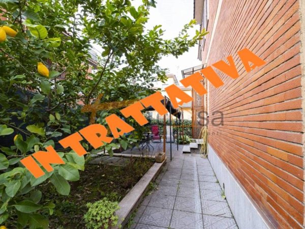 appartamento in vendita a Roma in zona Borghesiana