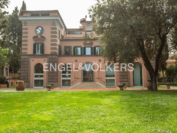 appartamento in vendita a Roma in zona San Saba - Ripa