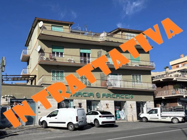 appartamento in vendita a Roma in zona Torre Angela