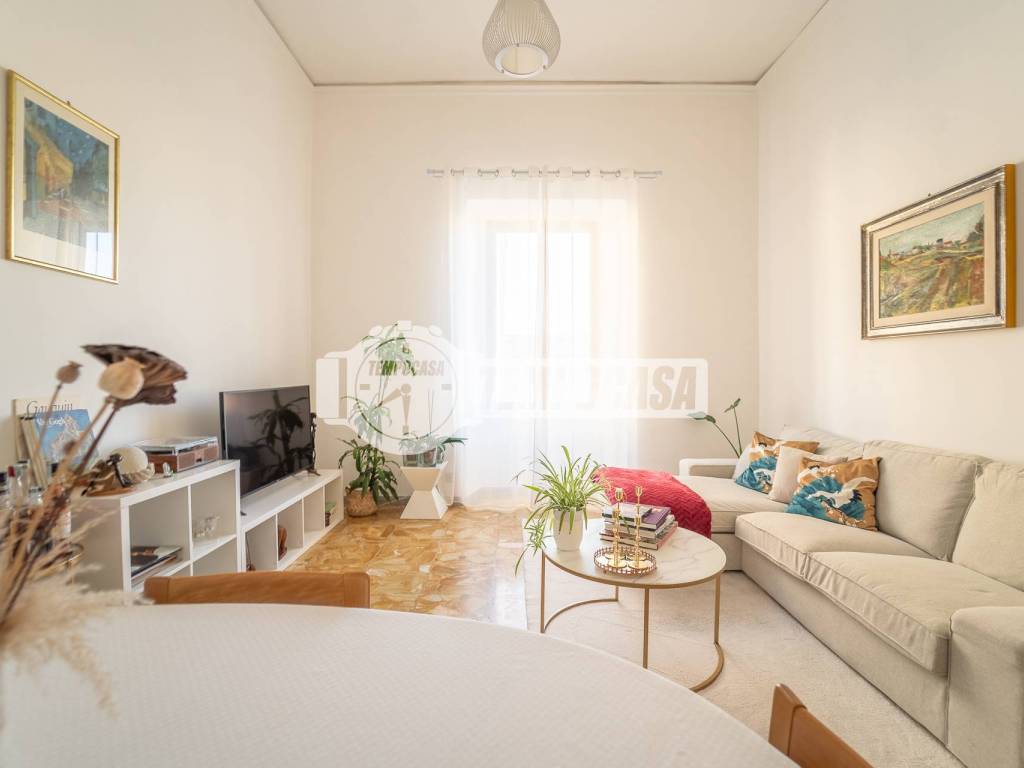 appartamento in vendita a Roma in zona Esquilino