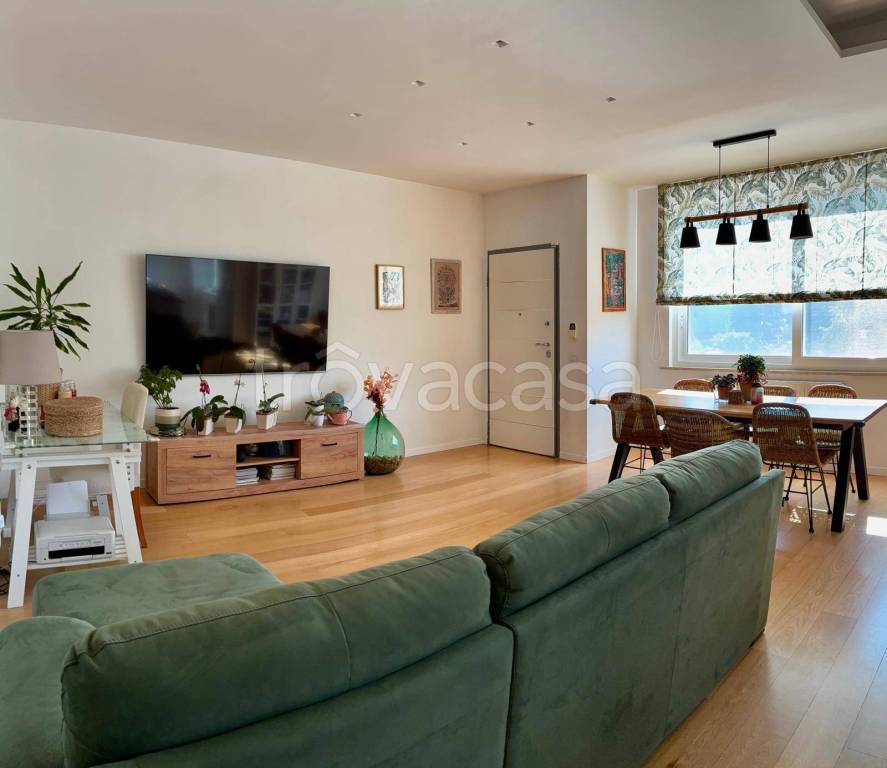 appartamento in vendita a Roma in zona Casal Palocco