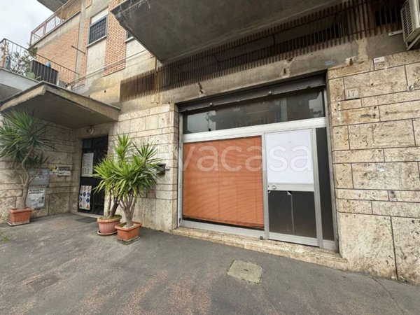 negozio in vendita a Roma in zona Alessandrino