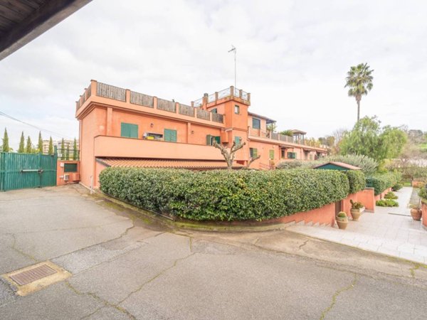 appartamento in vendita a Roma in zona Gianicolense