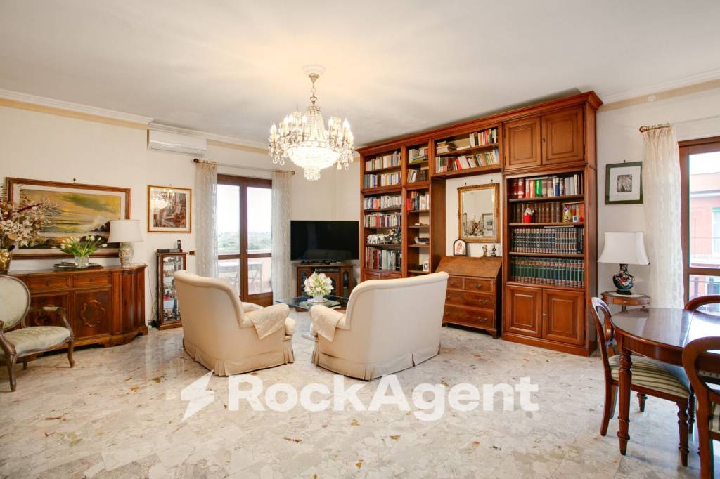 appartamento in vendita a Roma in zona Massimina/Casal Lumbroso