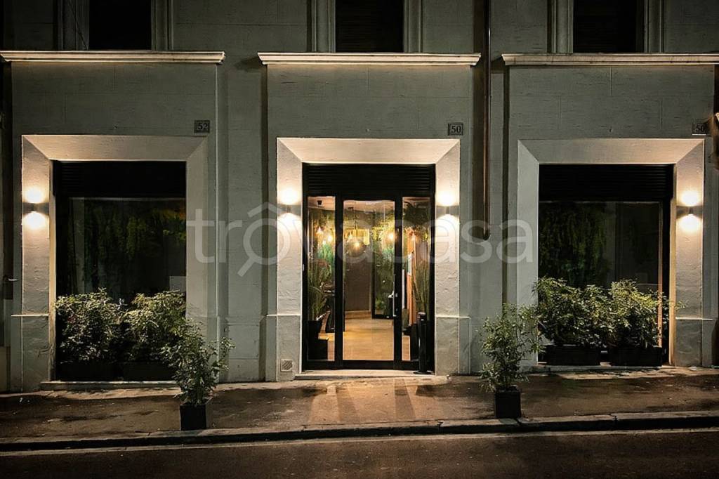 negozio in vendita a Roma in zona Salario