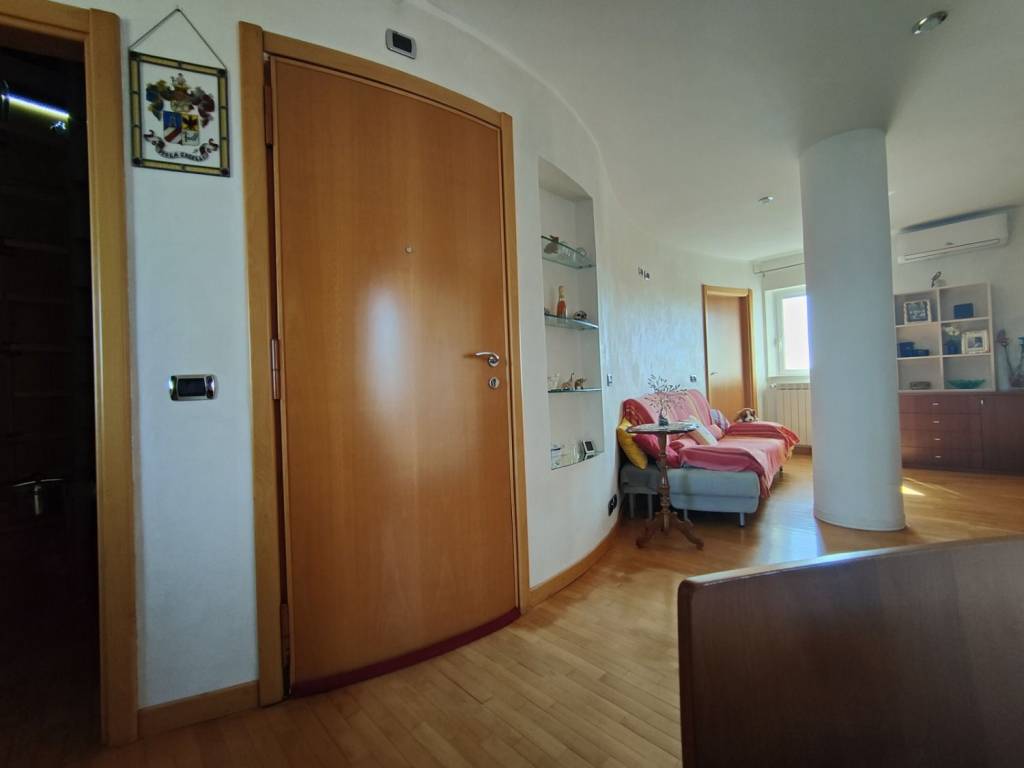 appartamento in vendita a Roma in zona Torrevecchia