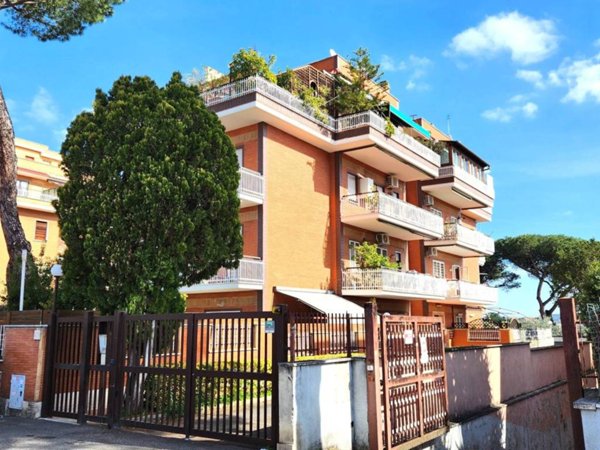appartamento in vendita a Roma in zona Aurelio