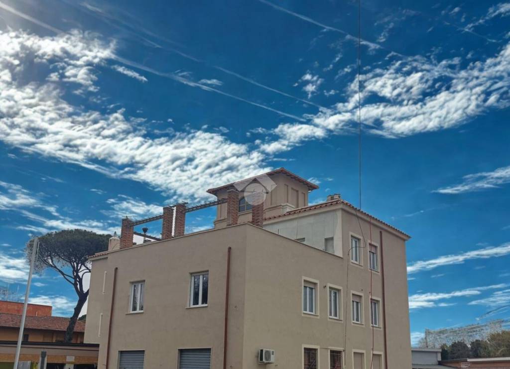 appartamento in vendita a Roma in zona Appio Claudio