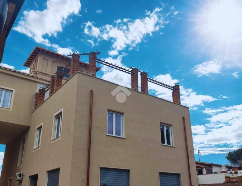 appartamento in vendita a Roma in zona Appio Claudio