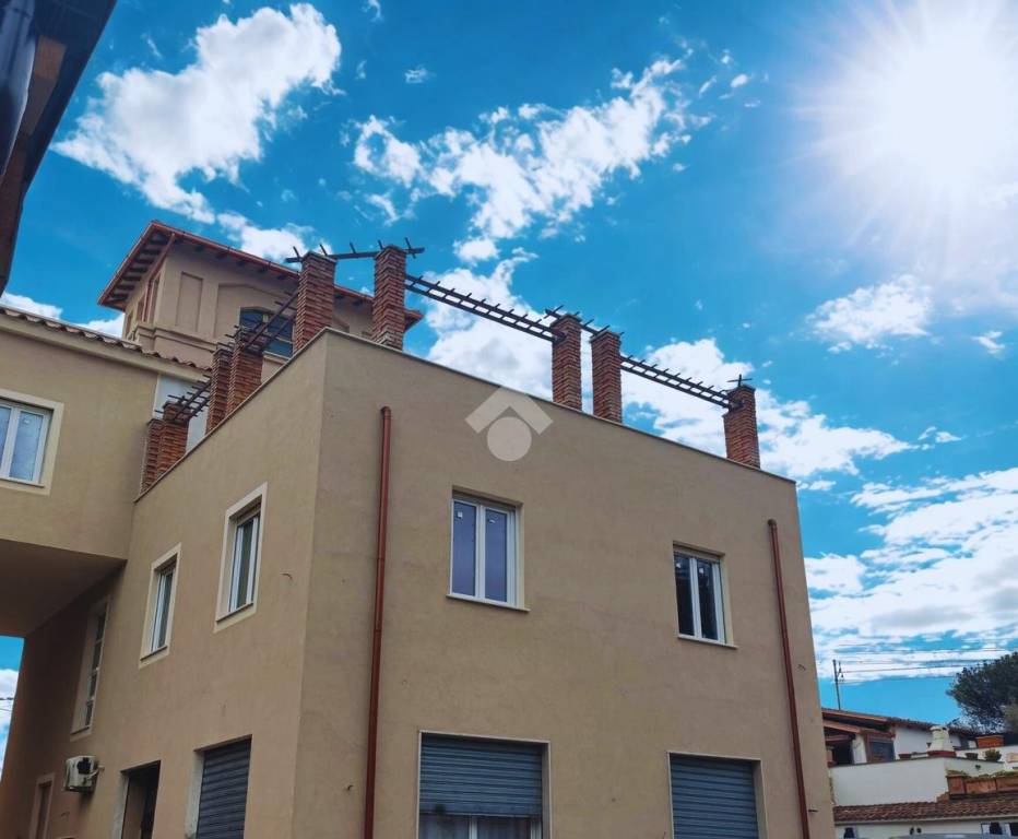 appartamento in vendita a Roma in zona Appio Claudio