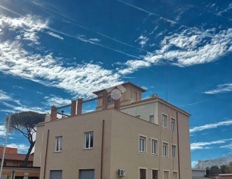 appartamento in vendita a Roma in zona Appio Claudio