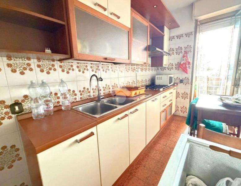 appartamento in vendita a Roma in zona Spinaceto