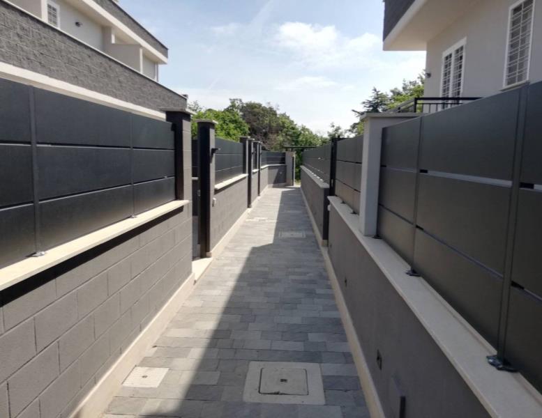 casa indipendente in vendita a Roma in zona Valle Santa