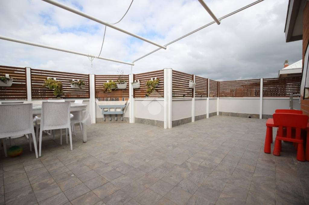 appartamento in vendita a Roma in zona Ostia