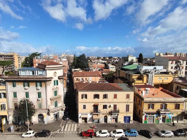appartamento in vendita a Roma in zona Tuscolano