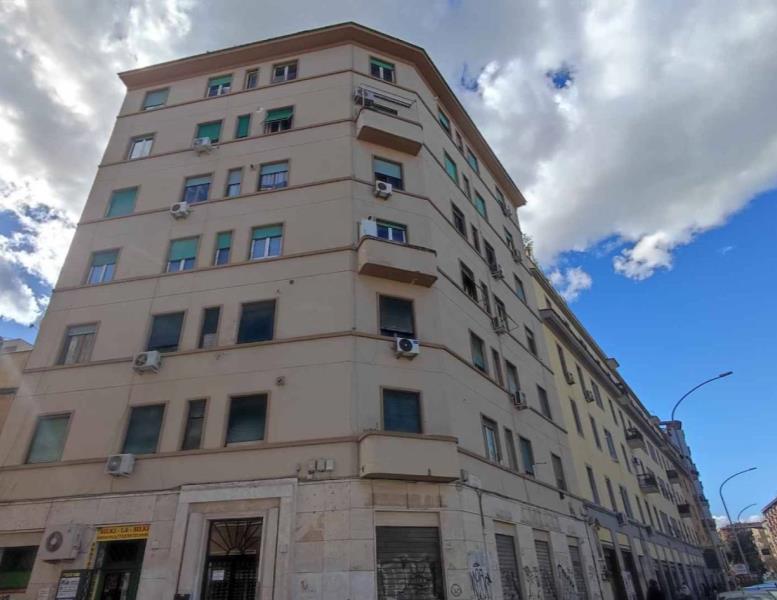 appartamento in vendita a Roma in zona Tuscolano