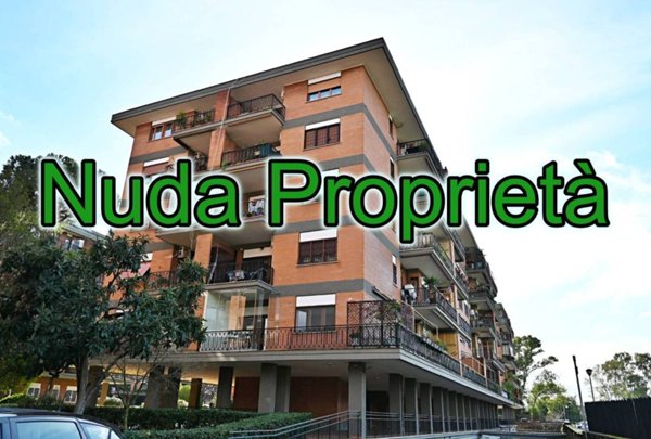 appartamento in vendita a Roma in zona Appio Claudio