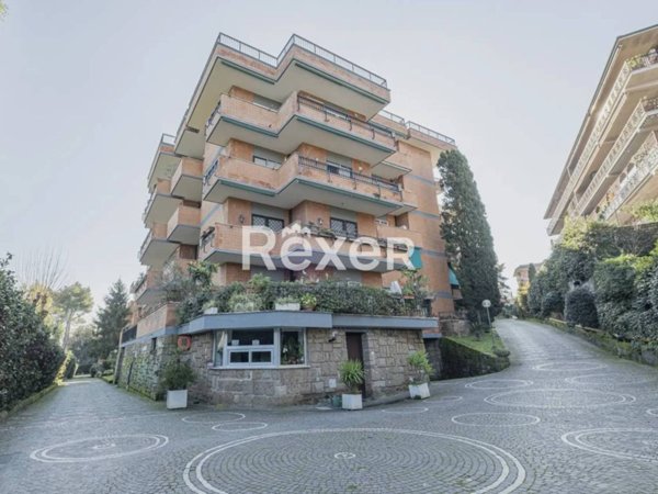 appartamento in vendita a Roma in zona Giuliano Dalmata