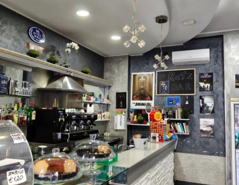 negozio in vendita a Roma in zona Prenestino-Centocelle