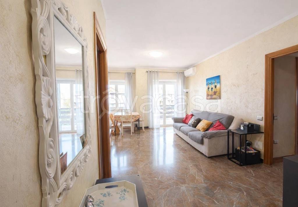 appartamento in vendita a Roma in zona Vigna Murata