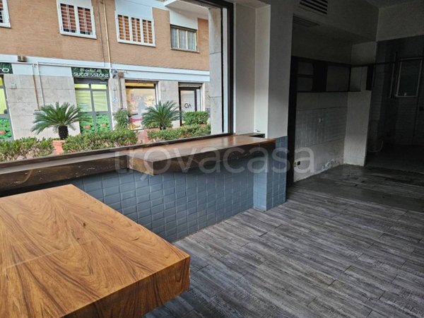 negozio in vendita a Roma in zona Gianicolense