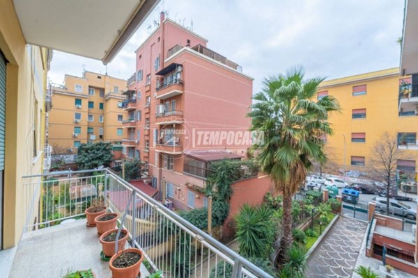 appartamento in vendita a Roma in zona Appio Claudio