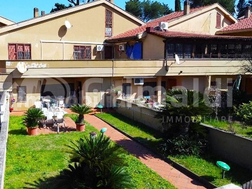 appartamento in vendita a Roma in zona Prenestino-Centocelle