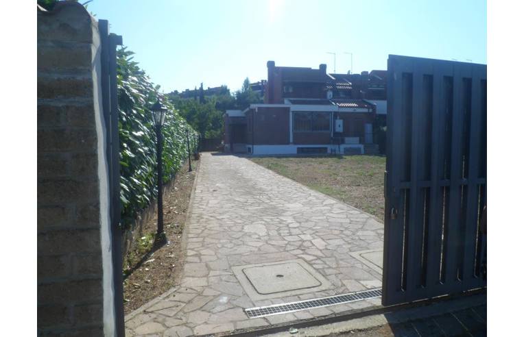 casa indipendente in vendita a Roma in zona Portuense