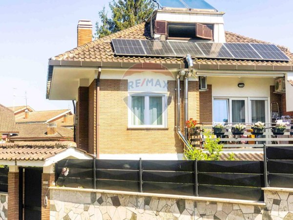 casa indipendente in vendita a Roma in zona EUR