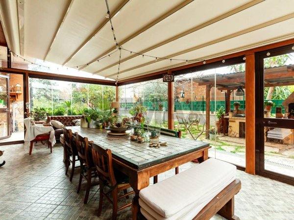 appartamento in vendita a Roma in zona Casal Morena