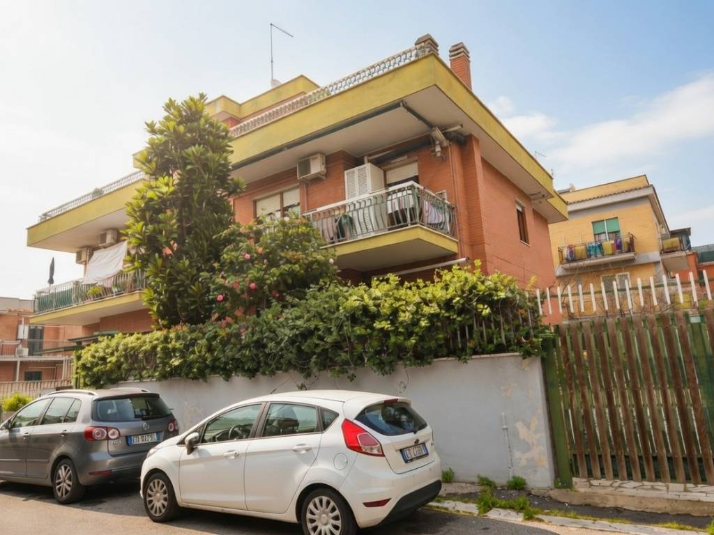 appartamento in vendita a Roma in zona Dragoncello
