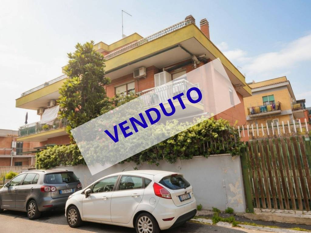 appartamento in vendita a Roma in zona Acilia