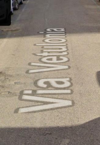 appartamento in vendita a Roma in zona Appio Latino