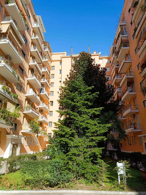appartamento in vendita a Roma in zona Trieste