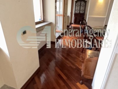 appartamento in vendita a Roma in zona Ardeatino