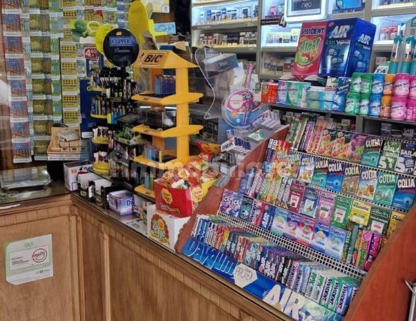 negozio in vendita a Roma in zona Prenestino-Centocelle