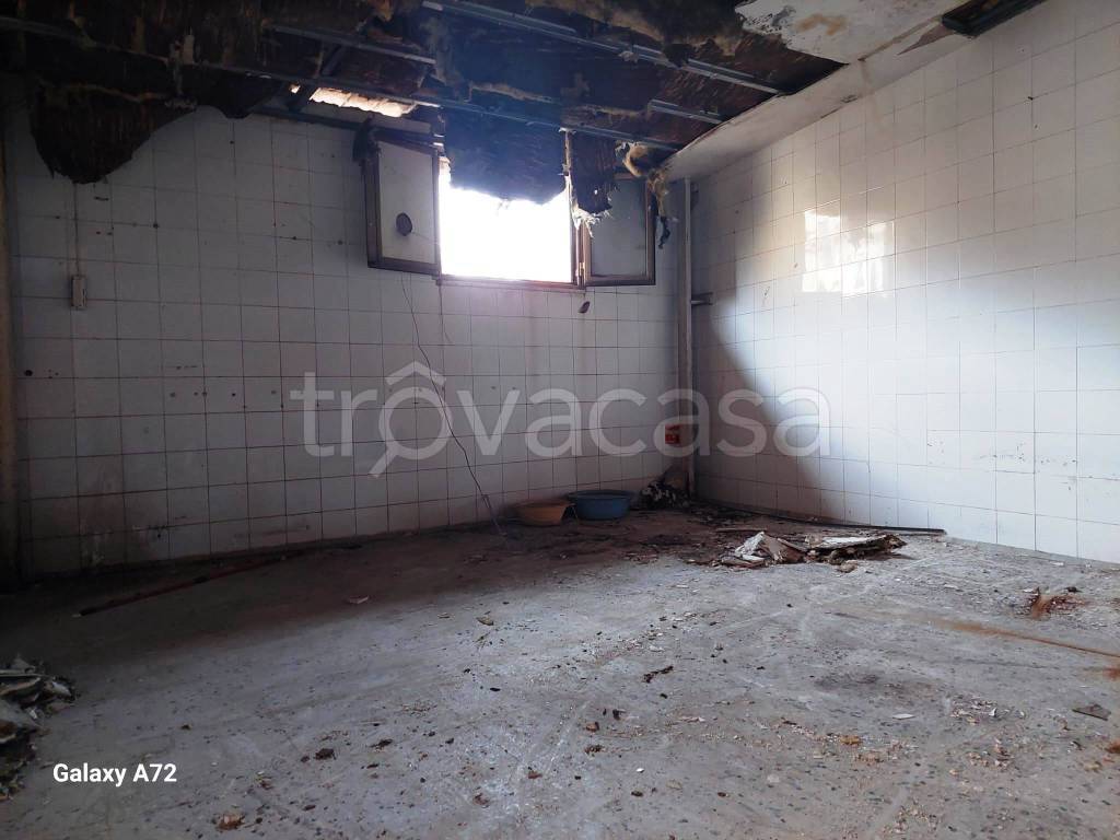 negozio in vendita a Roma in zona Montespaccato