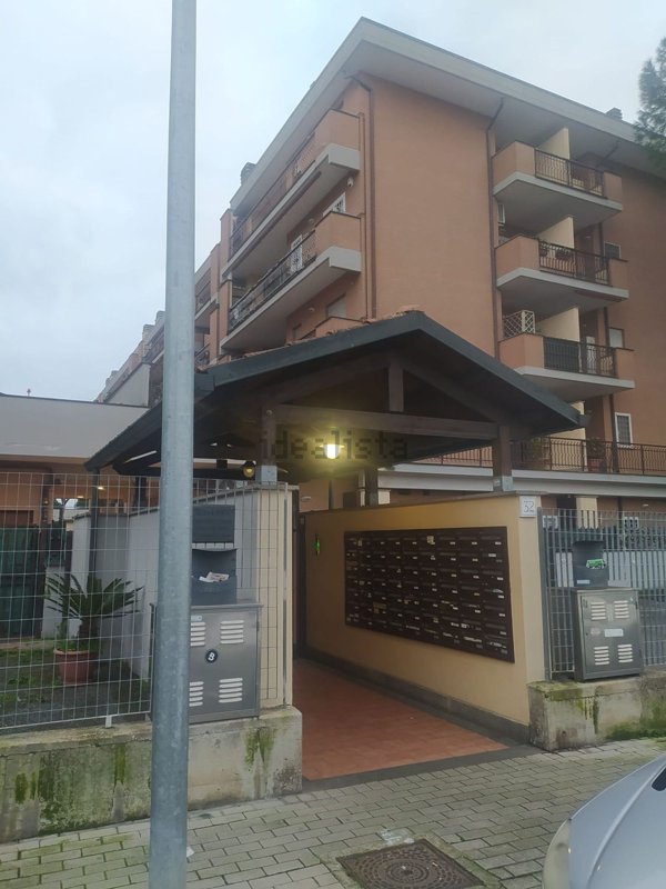 appartamento in vendita a Roma in zona Ponte Mammolo