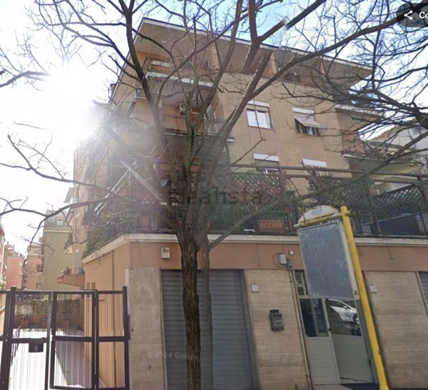 appartamento in vendita a Roma in zona Ardeatino