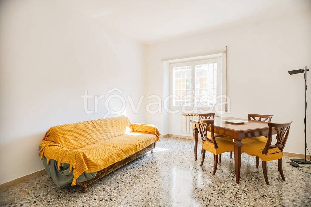 appartamento in vendita a Roma in zona Gianicolense