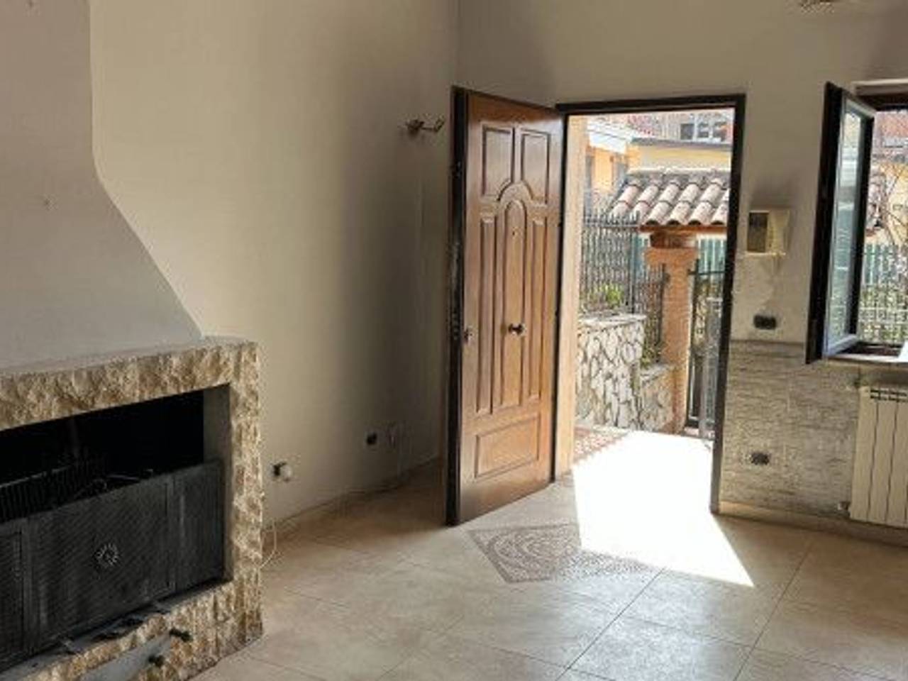 casa indipendente in vendita a Roma