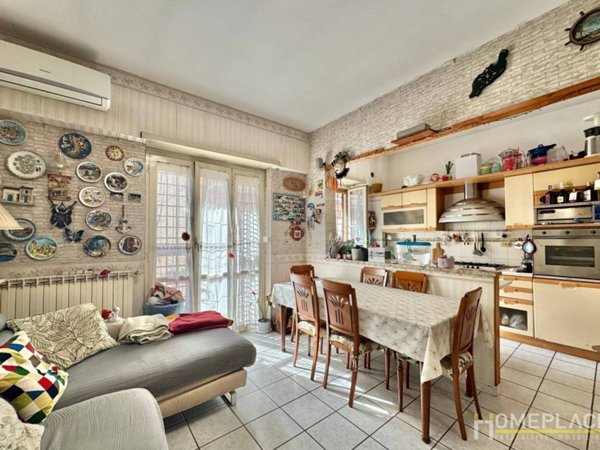 appartamento in vendita a Roma in zona Torre Maura