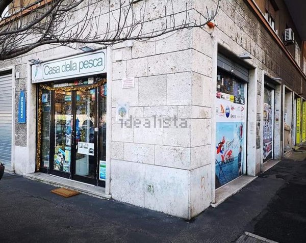 locale commerciale in vendita a Roma in zona Centro Storico