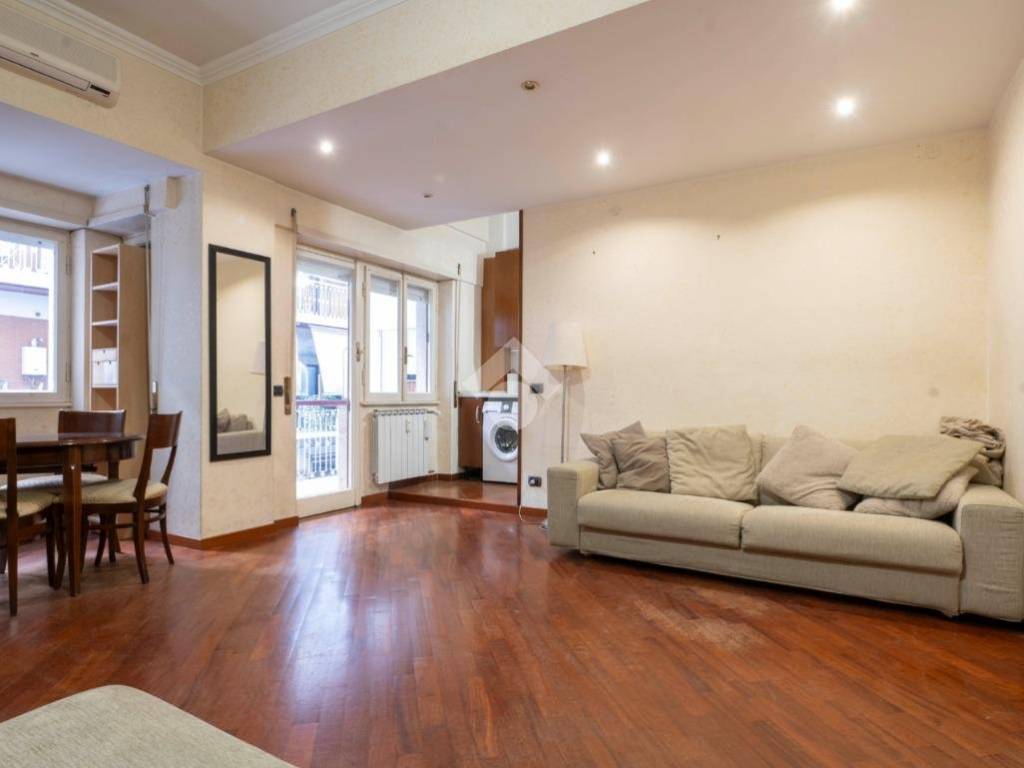 appartamento in vendita a Roma in zona Ostia