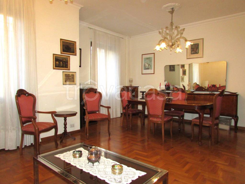 appartamento in vendita a Roma in zona Nomentano