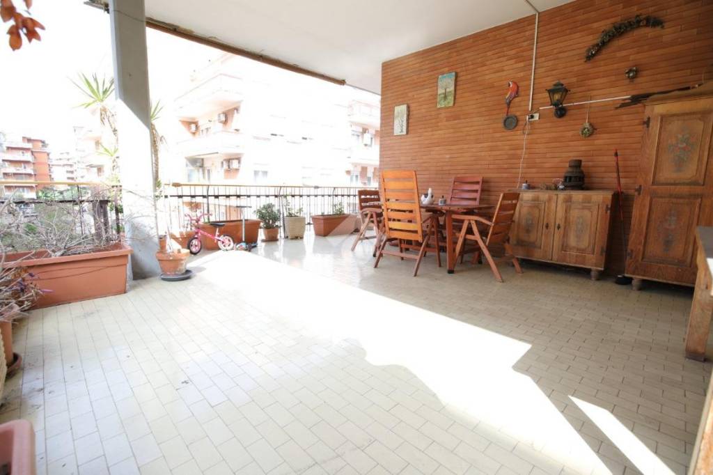 appartamento in vendita a Roma in zona Ostia